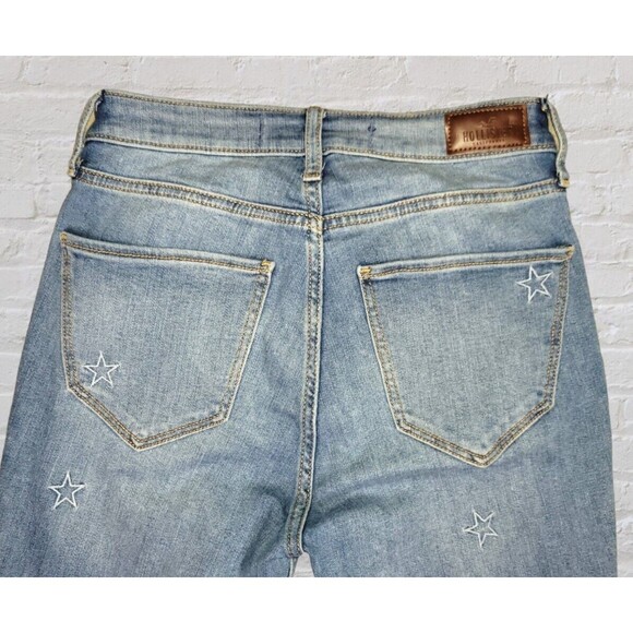 Hollister Star Embroidered Cropped Curvy Jeans | Juniors 3R High Rise - Picture 7 of 8